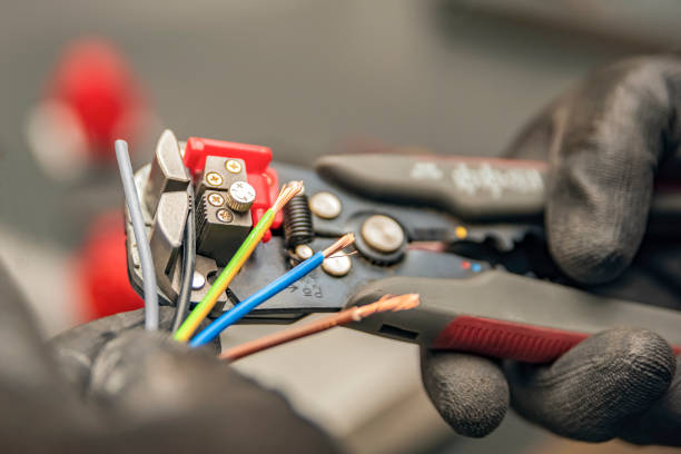 Best Electrical Troubleshooting Services  in Altamont, KS